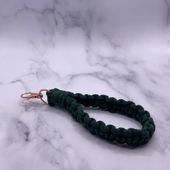 Macrame Keychain - Picture 3 of 6